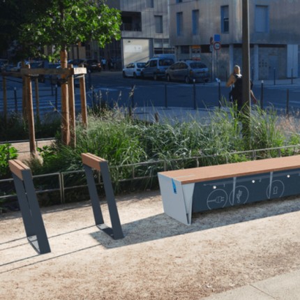 eBlocq Park Bench - Environmental Street Furniture