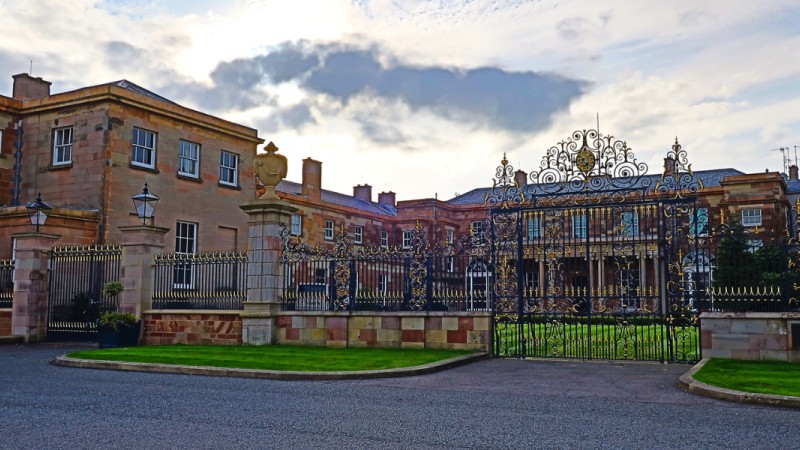 Hillsborough Castle - Environmental Street Furniture